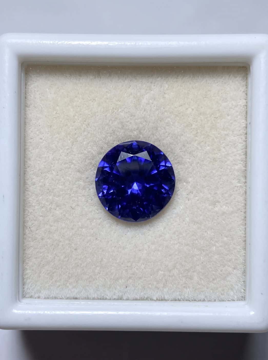 Tanzanite Round, 5.90 ct