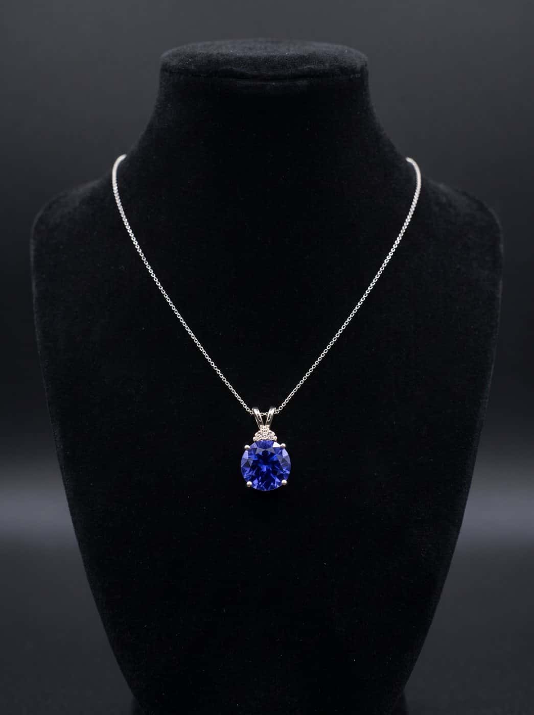 Tanzanite Swirl Pendant, 2.00 ct