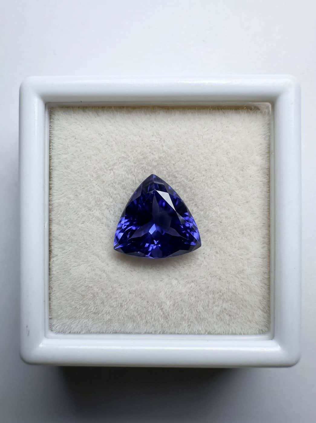 Tanzanite Trillion, 7.60 ct, another view