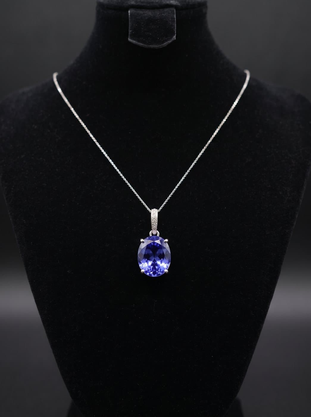Tanzanite Oval Pendant, 15.65 ct