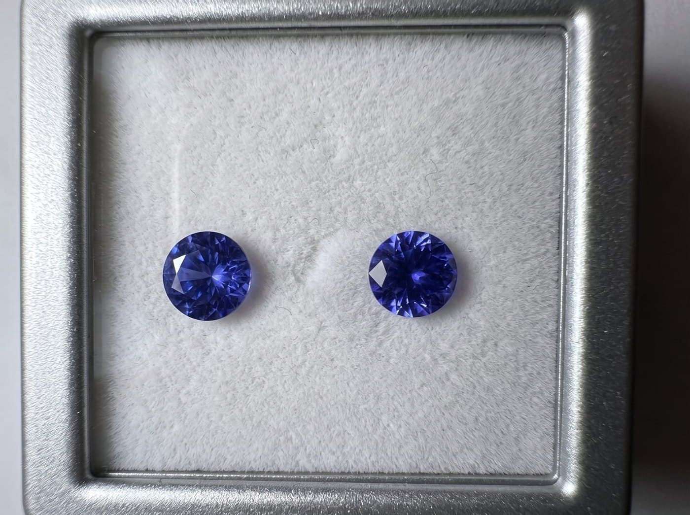 Tanzanite Pair, 4.59 ct